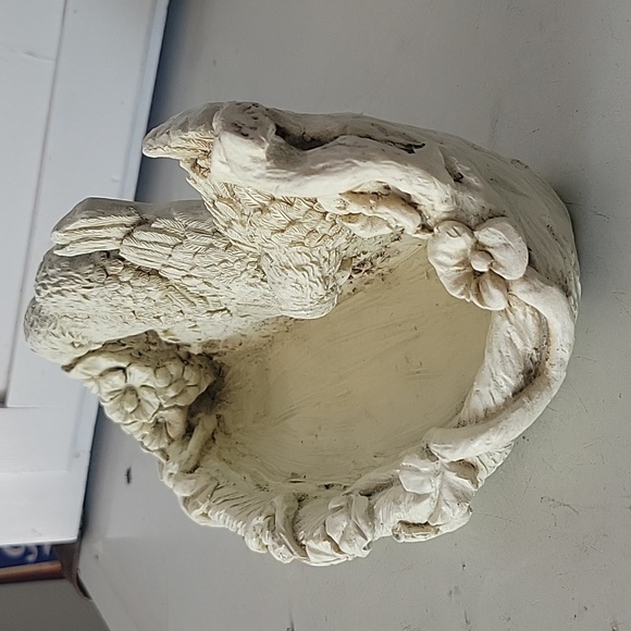 Four Resin Birds At Birdbath. Use As Jewelry Or Trinket Dish. Great Condition - Picture 7 of 10